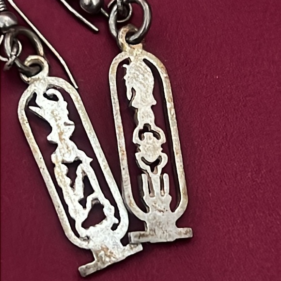 Vintage Egyptian Cartouche Dangling Earrings - Picture 13 of 16